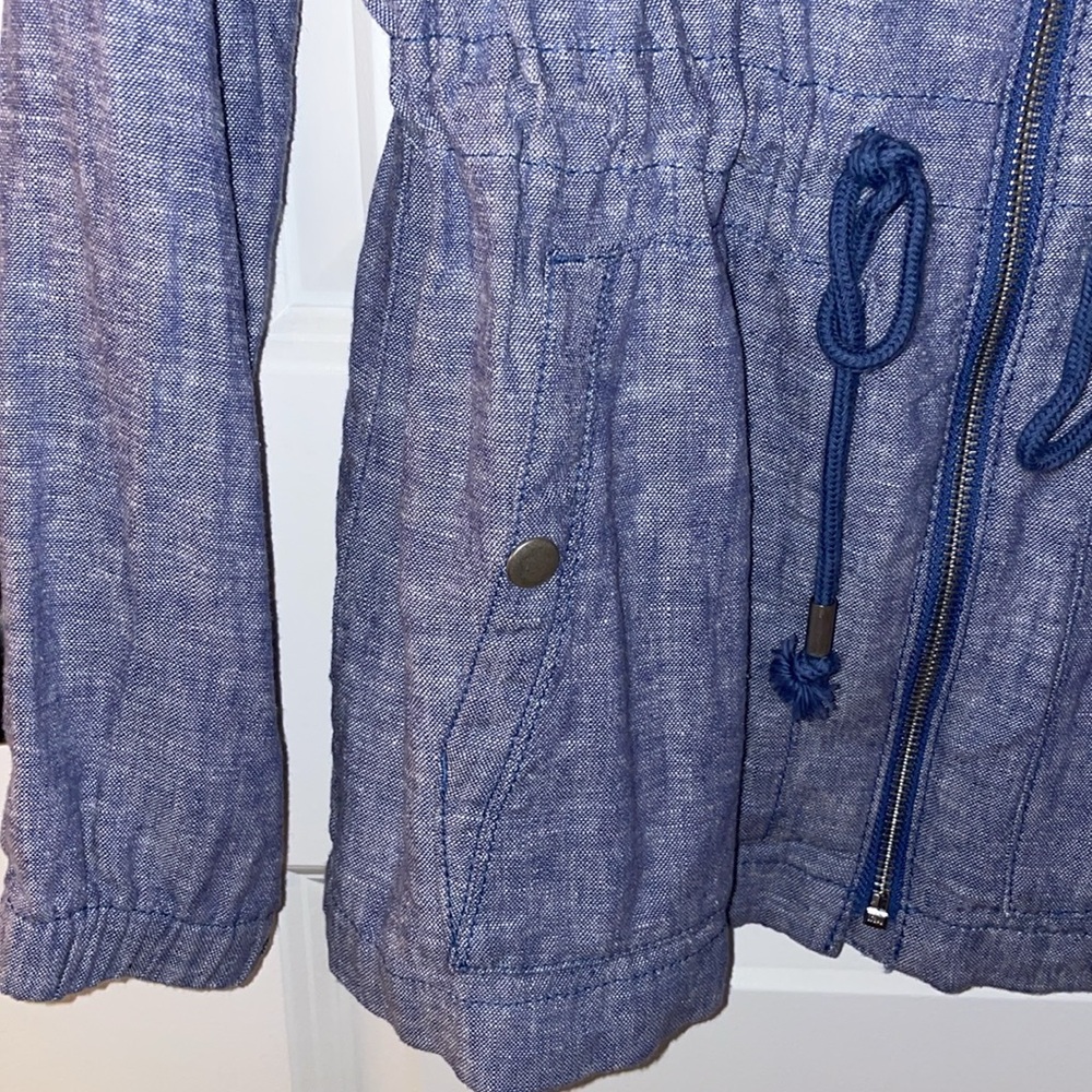 Old Navy Women’s Chambray Linen-blend Field Jacket - Picture 8 of 14